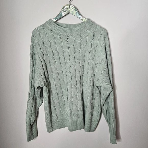 New! Easel Green Cable Knit Sweater S - Picture 6 of 10